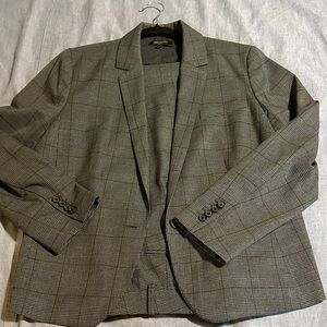Ann Taylor Plaid Suit (Blazer and Pants) in Charcoal and Black